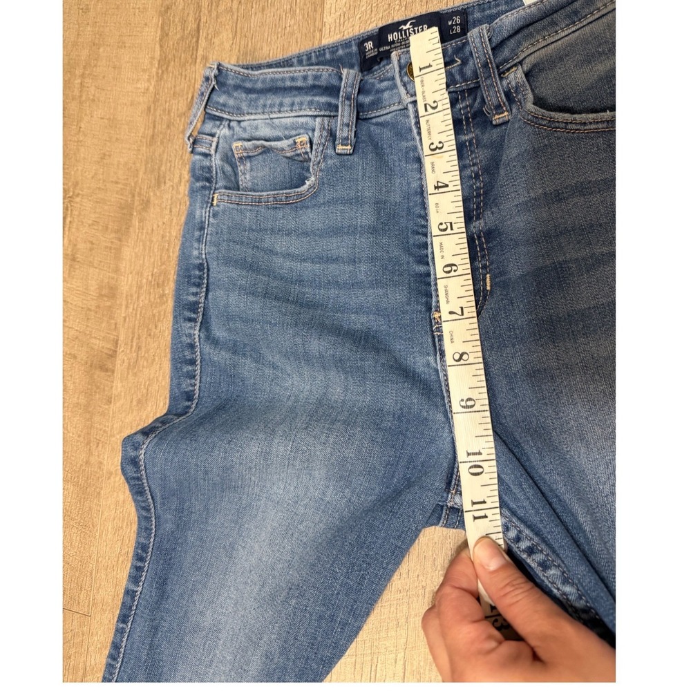 Hollister Ultra High-Rise Super Skinny Distressed Jeans Blue W26 L28 Size 3R - Picture 9 of 10